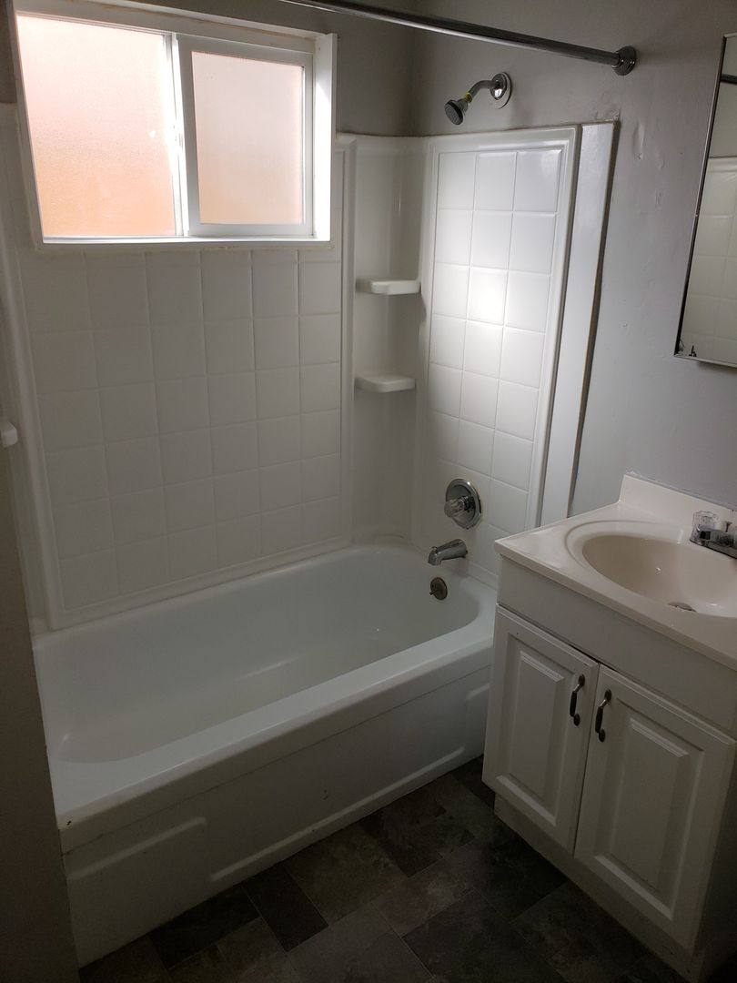 Apartment for rent at 1980-1996 10th St, Redding, CA 96001
