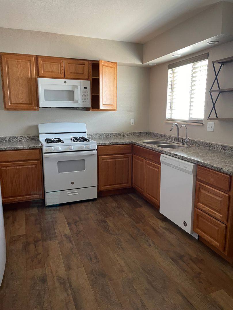 House for rent at 803 N Cottonwood Ave, Canon City, CO 81212