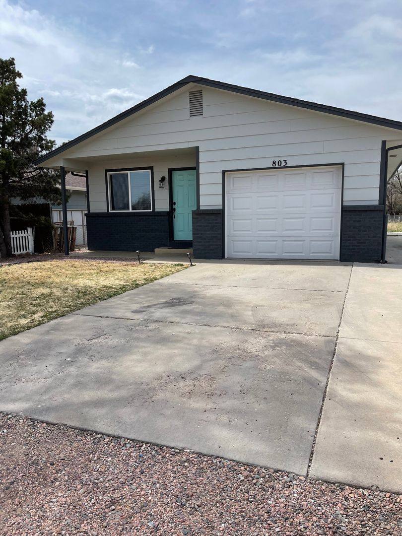 House for rent at 803 N Cottonwood Ave, Canon City, CO 81212
