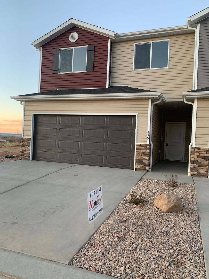Townhouse for rent at 3058 N 175 E, Cedar City, UT 84721