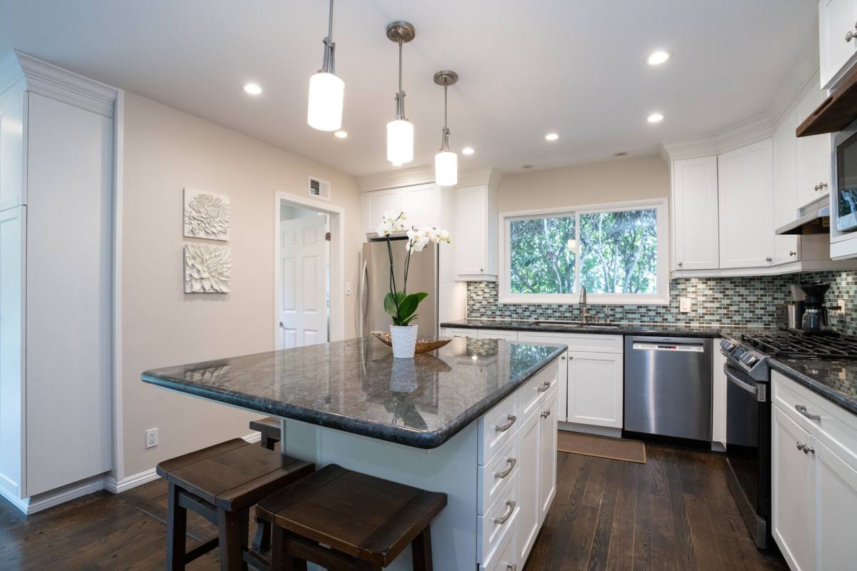 House for rent at 825 Tyburn Rd, Palos Verdes Peninsula, CA 90274