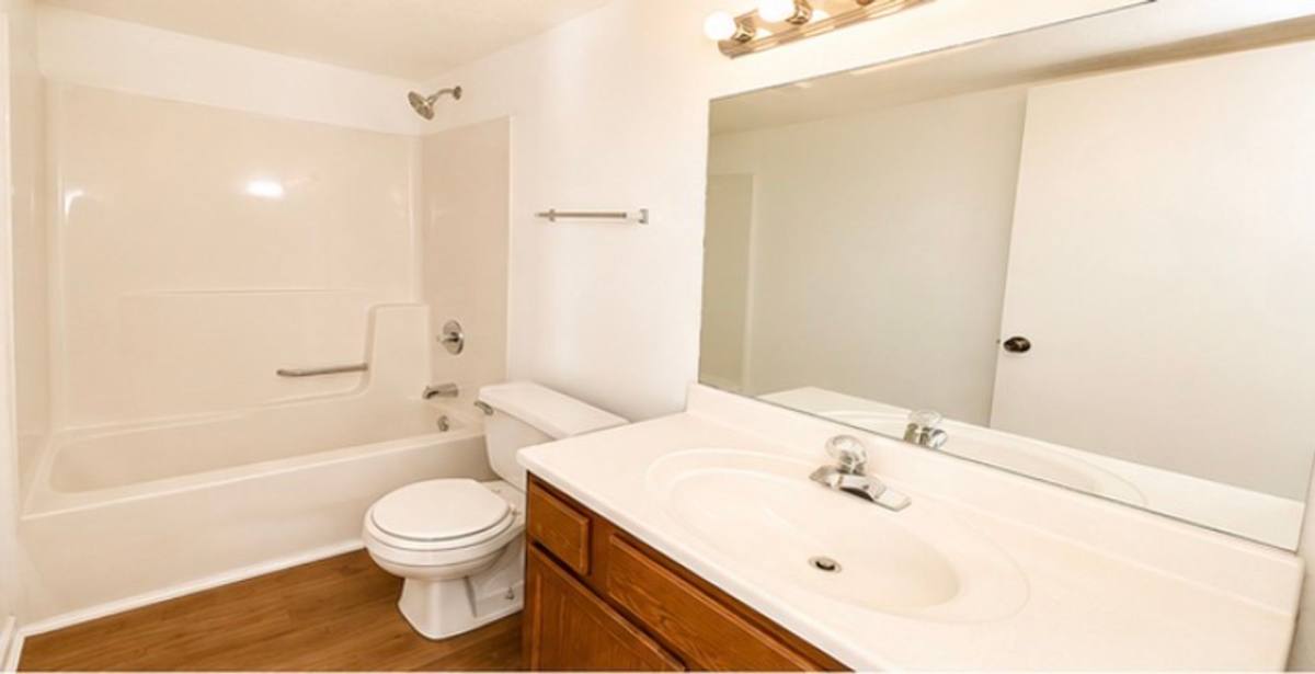 Apartment for rent at 451 Woodview Dr, Lexington, KY 40515