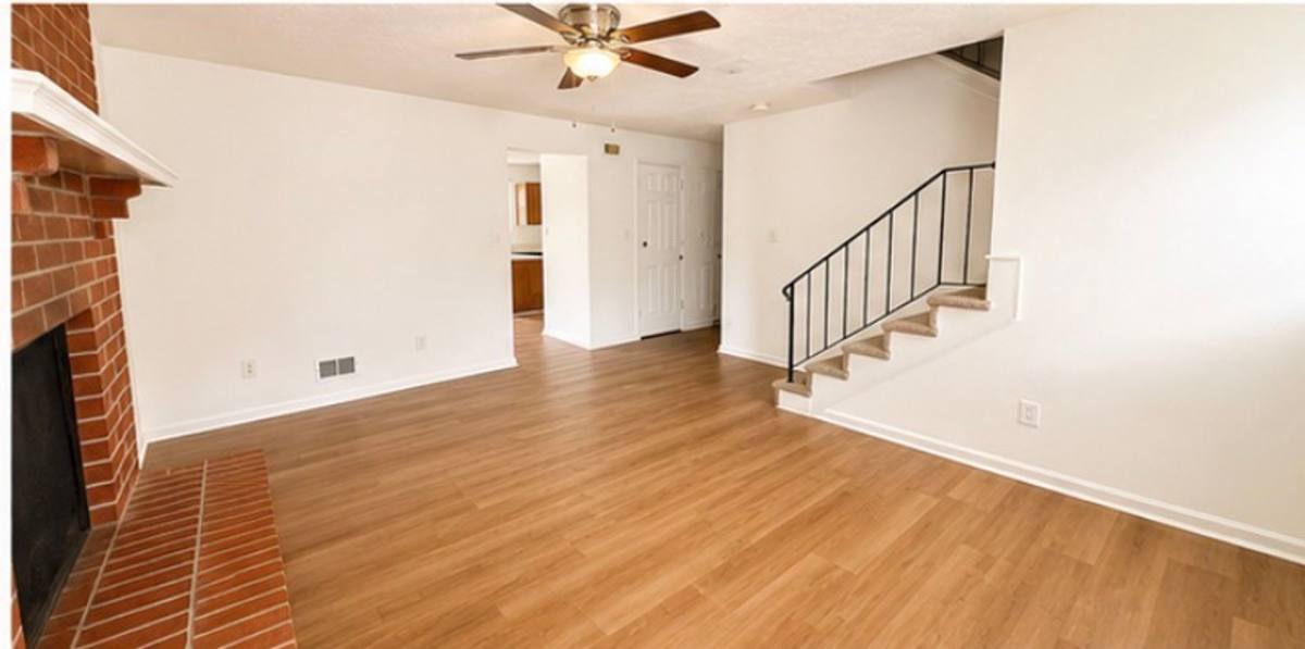 Apartment for rent at 451 Woodview Dr, Lexington, KY 40515