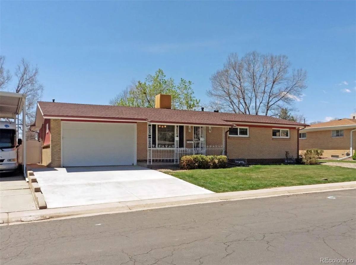 House for rent at 3352 W Aksarben Ave, Lone Tree, CO 80124