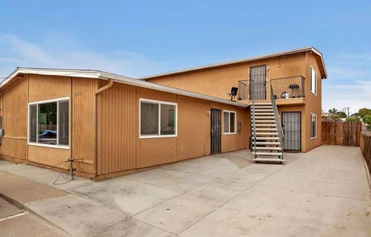 Apartment for rent at 1676-1678 Klauber Ave, San Diego, CA 92114