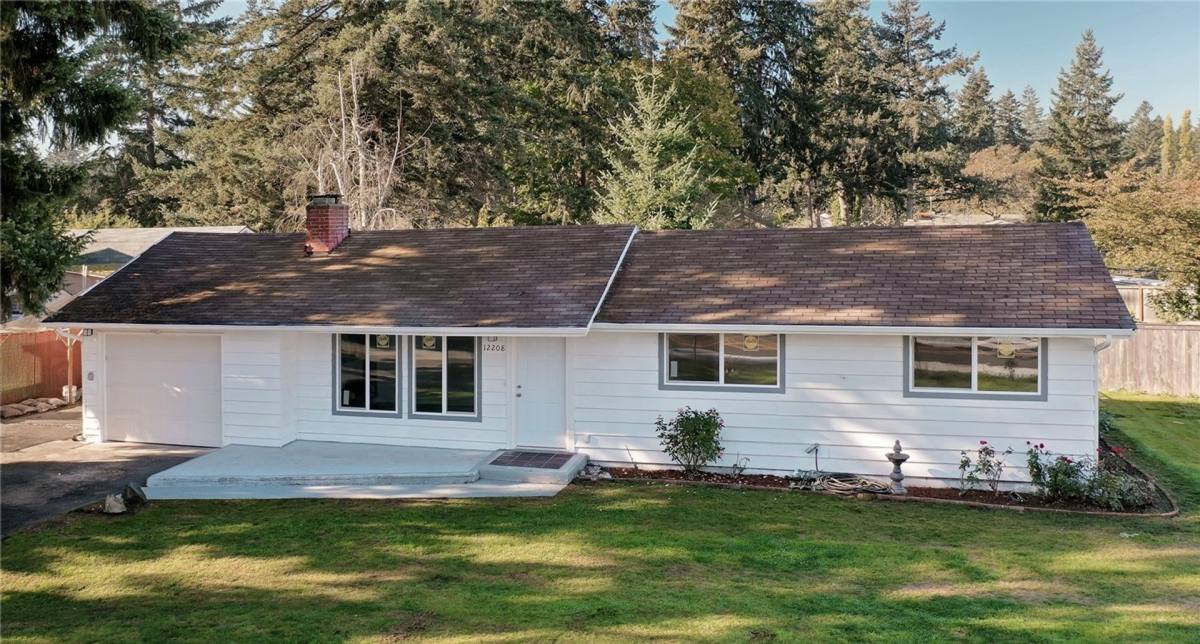 House for rent at 12208 Edgewood Ave SW, Lakewood, WA 98499