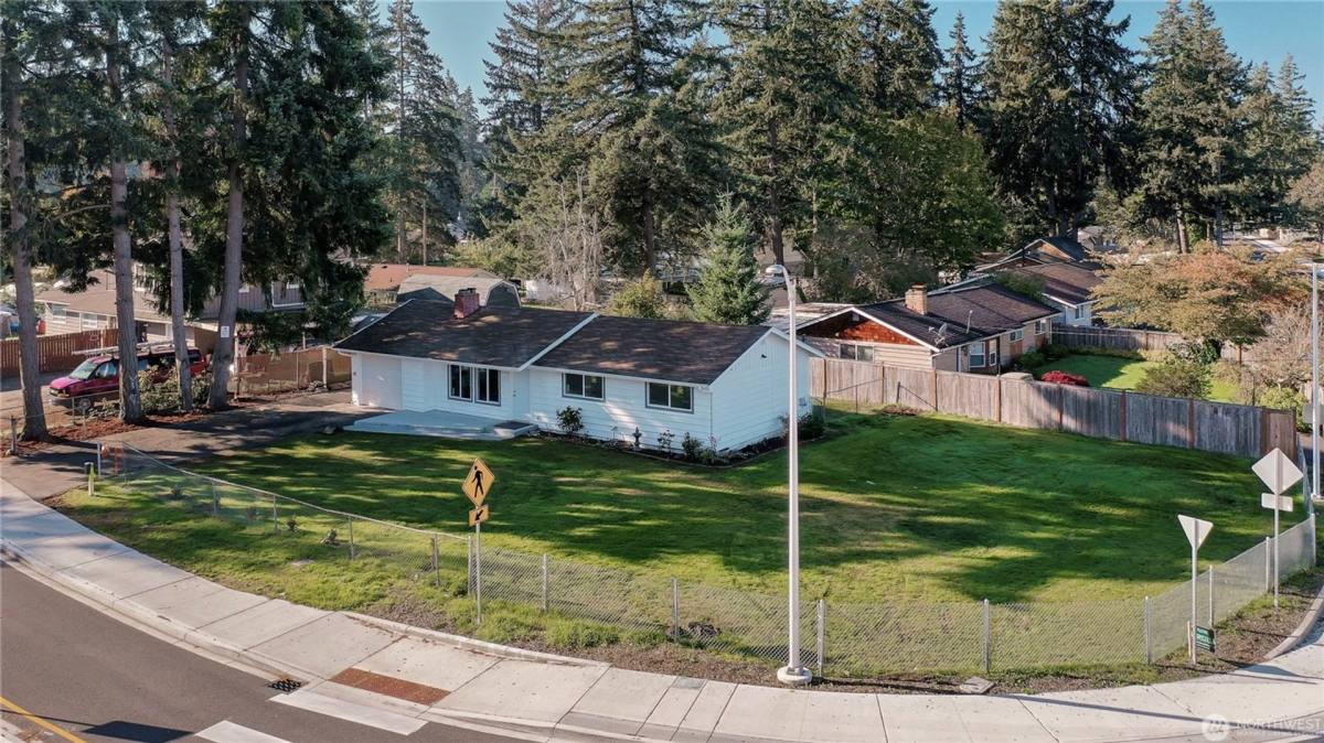 House for rent at 12208 Edgewood Ave SW, Lakewood, WA 98499