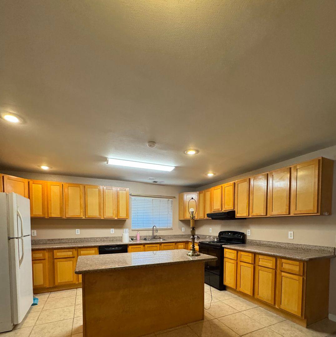 House for rent at 3480 22nd Ave, Sacramento, CA 95820