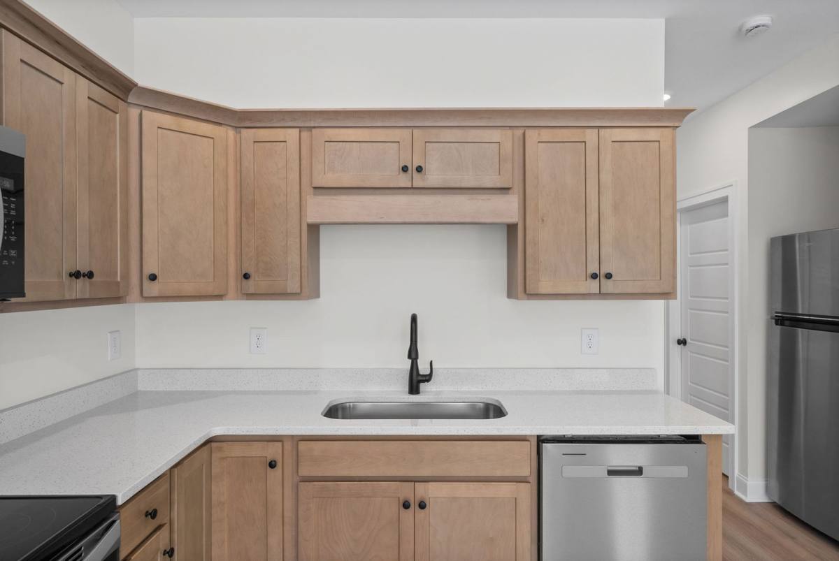 Townhouse for rent at 320-330 S 7th St, Clarksville, TN 37040