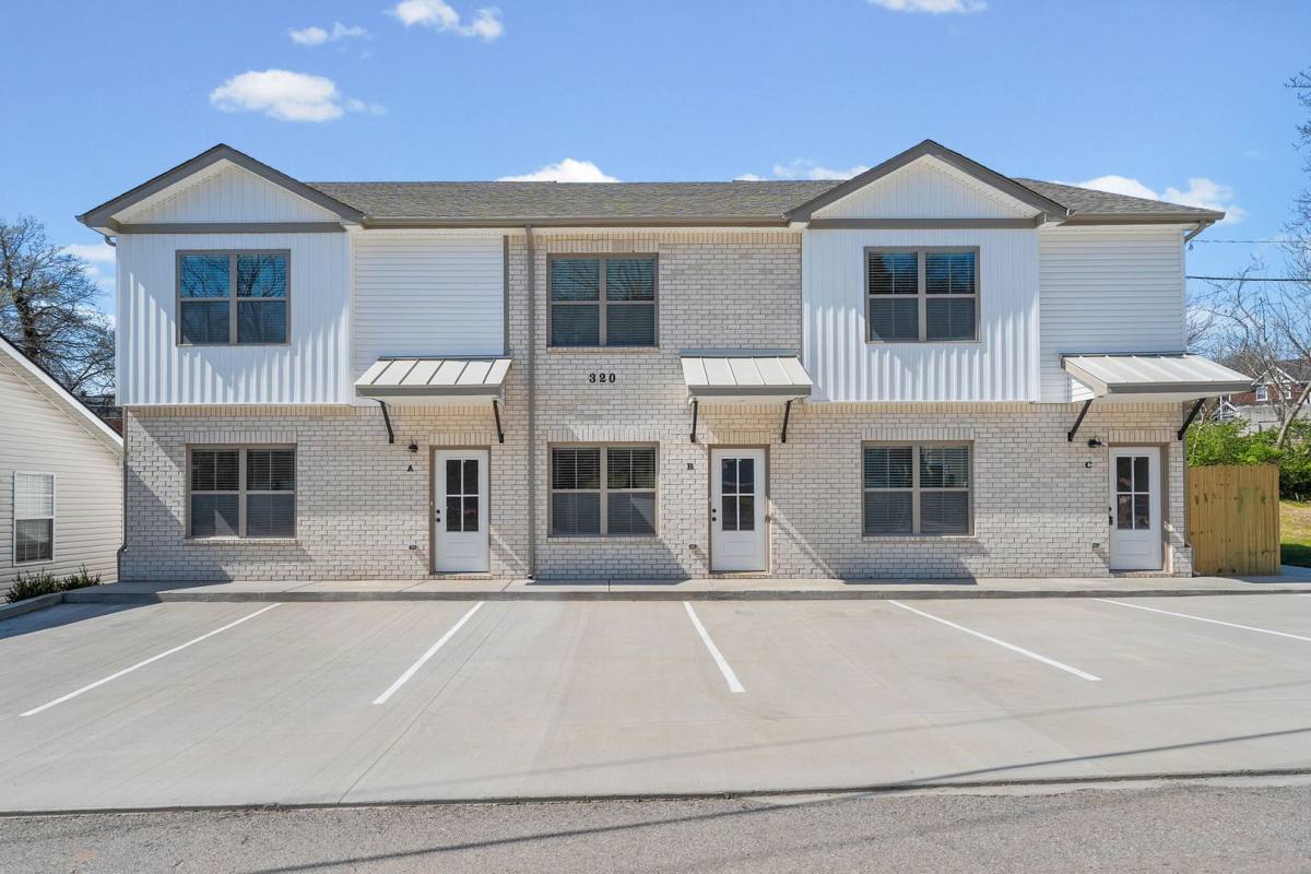 Townhouse for rent at 320-330 S 7th St, Clarksville, TN 37040
