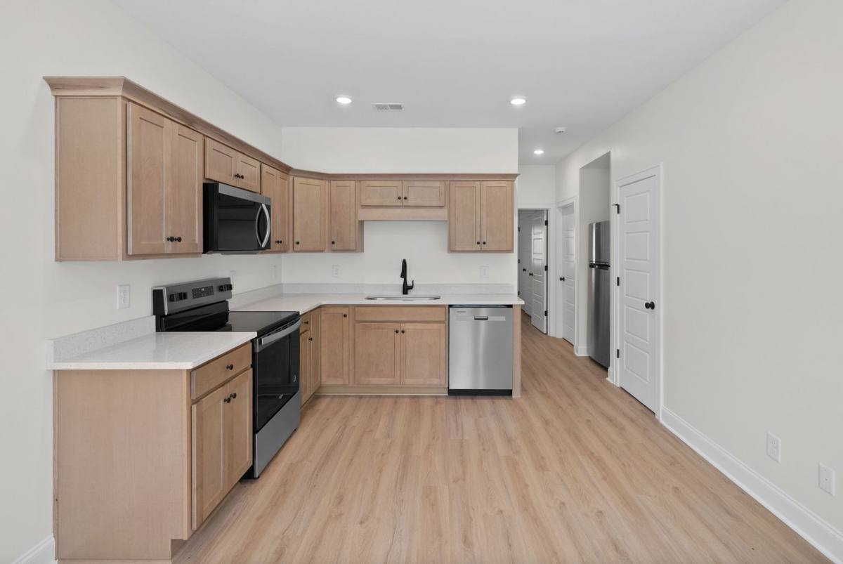 Townhouse for rent at 320-330 S 7th St, Clarksville, TN 37040