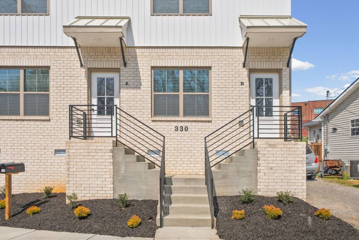 Townhouse for rent at 320-330 S 7th St, Clarksville, TN 37040