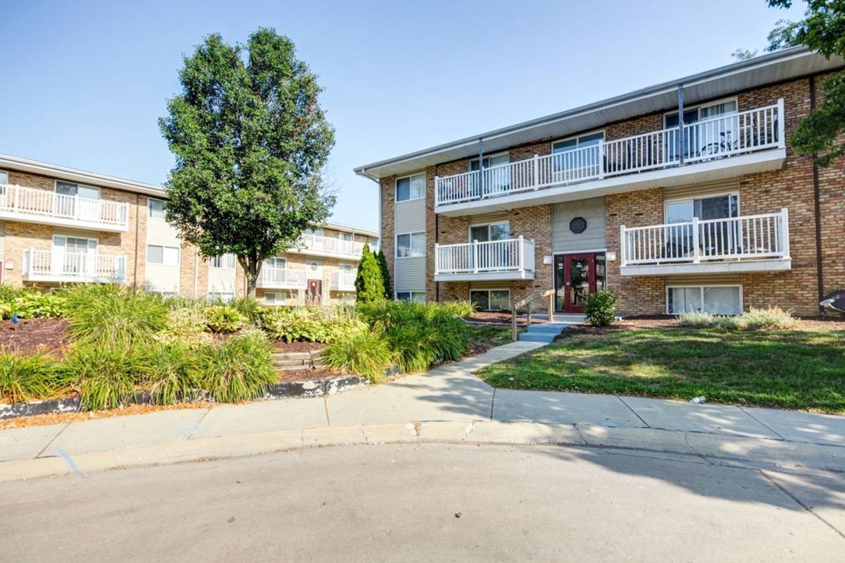 Apartment for rent at 1515 W Kirby Ave, Champaign, IL 61821