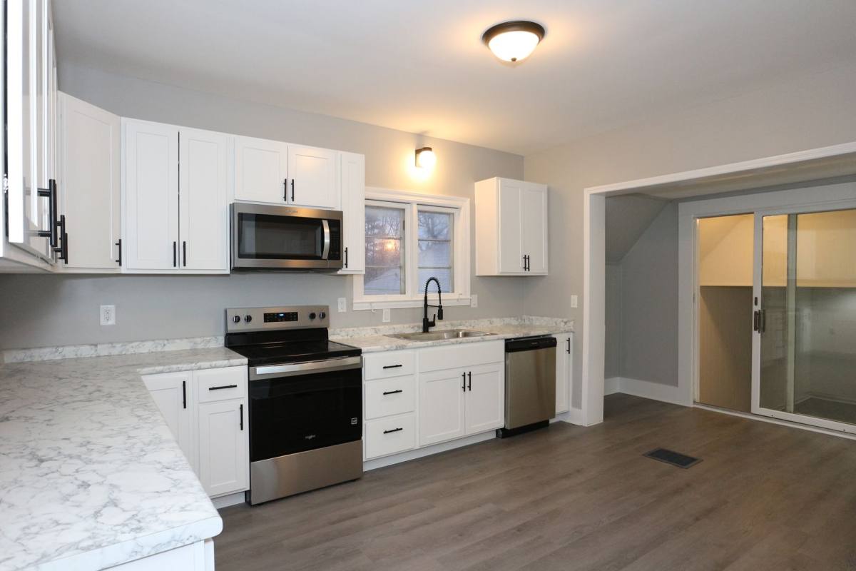 House for rent at 904 E Clinton St, Frankfort, IN 46041