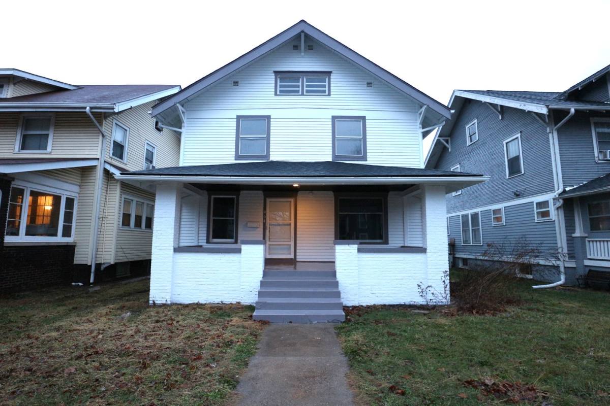 House for rent at 904 E Clinton St, Frankfort, IN 46041