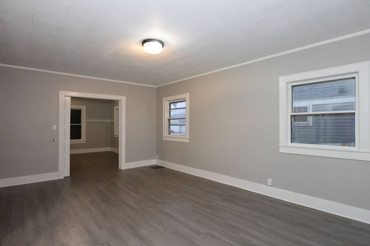 House for rent at 904 E Clinton St, Frankfort, IN 46041