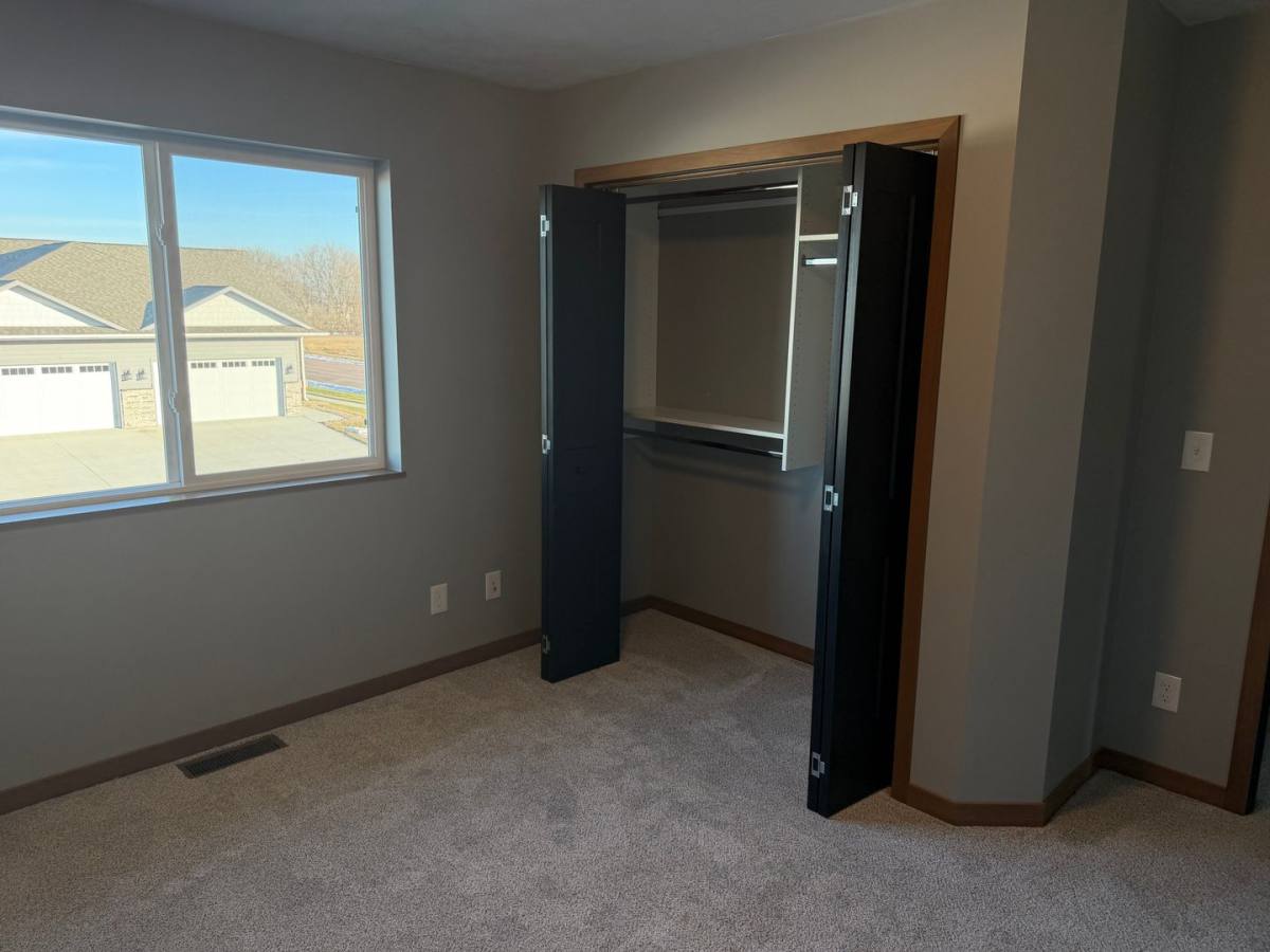 House for rent at 3902 S Caballo Court, Sioux Falls, SD 57106