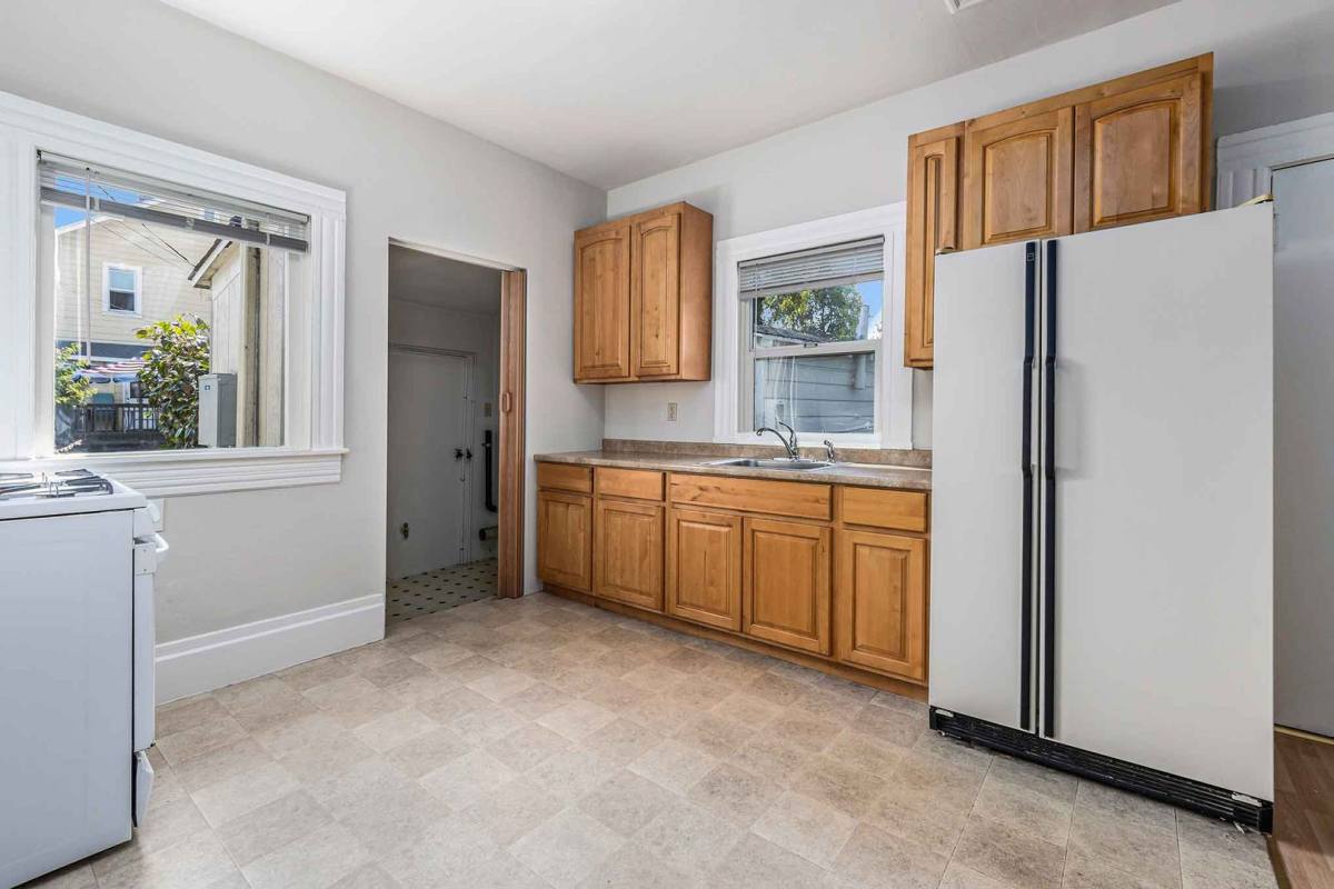 Apartment for rent at 1617 8th St, Alameda, CA 94501