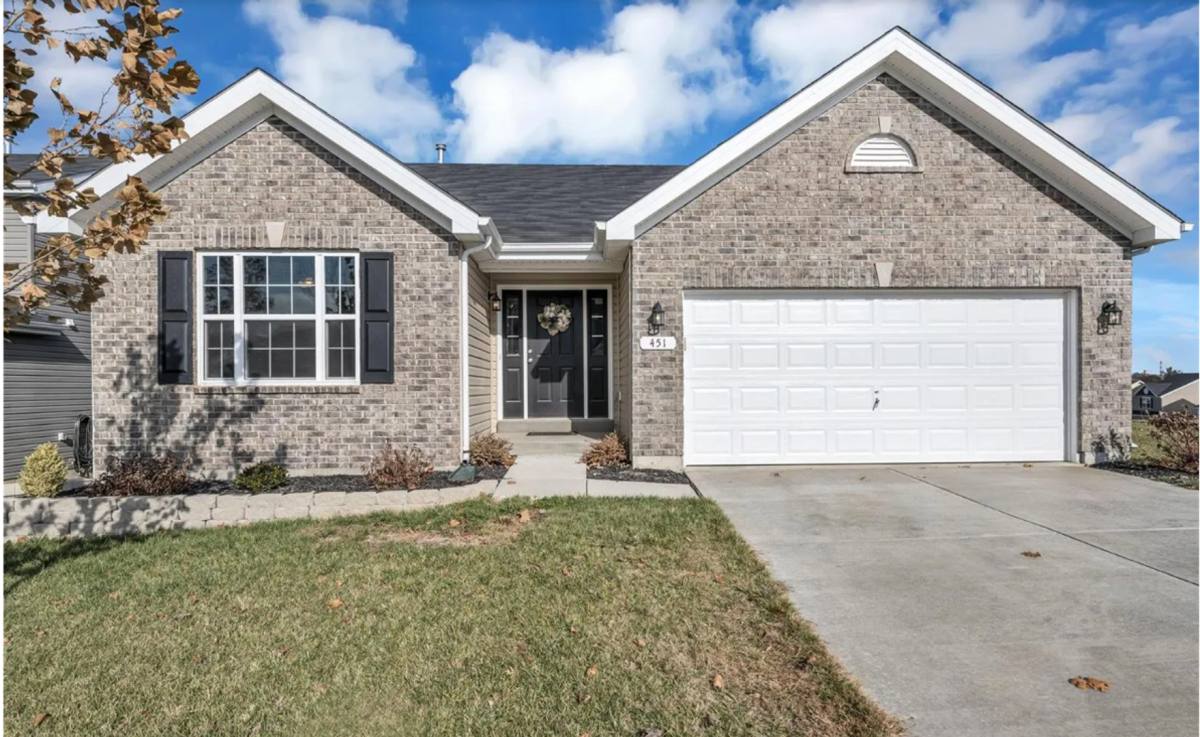 House for rent at 451 Peruque Hills Parkway, Wentzville, MO 63385