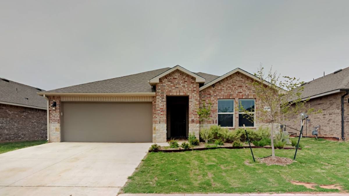 House for rent at 4301 Moonlight Rd, Mustang, OK 73064