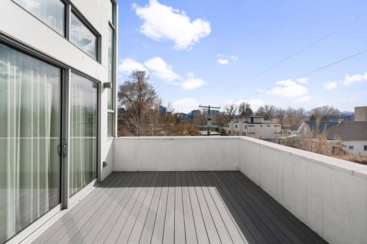 Townhouse for rent at 1125 W 37th Ave, Denver, CO 80211