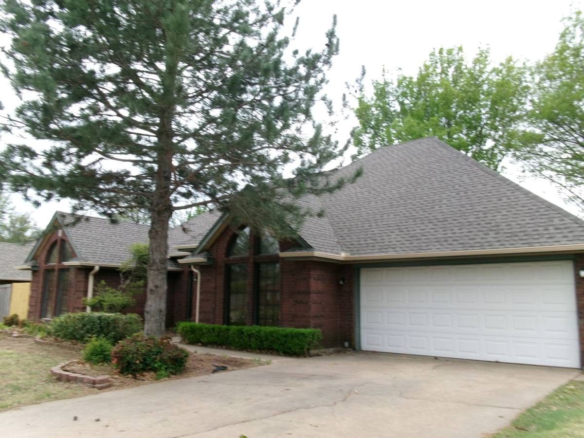 House for rent at 2804 NE Scottsdale Circle, Lawton, OK 73507