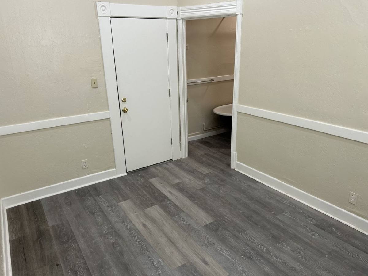 Apartment for rent at 1014 Napa St, Vallejo, CA 94590