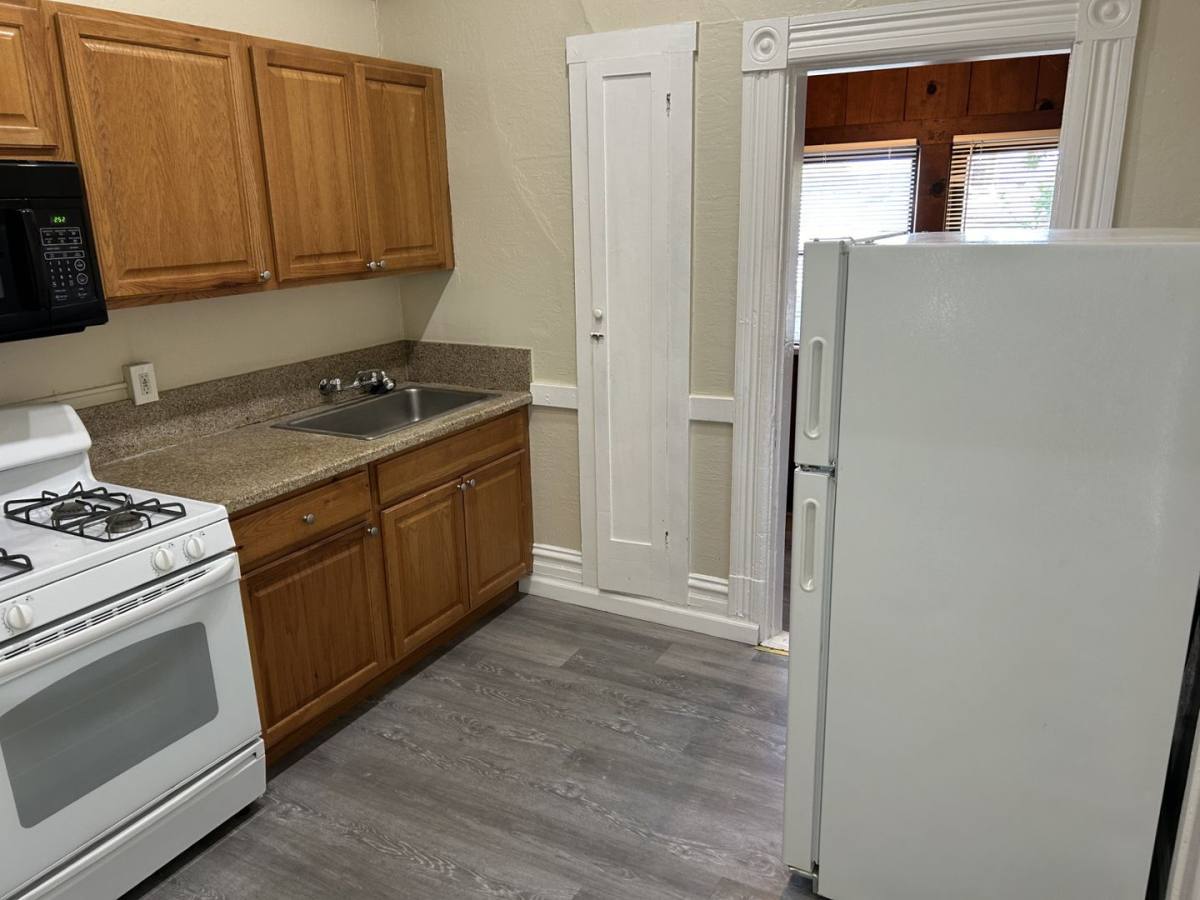 Apartment for rent at 1014 Napa St, Vallejo, CA 94590