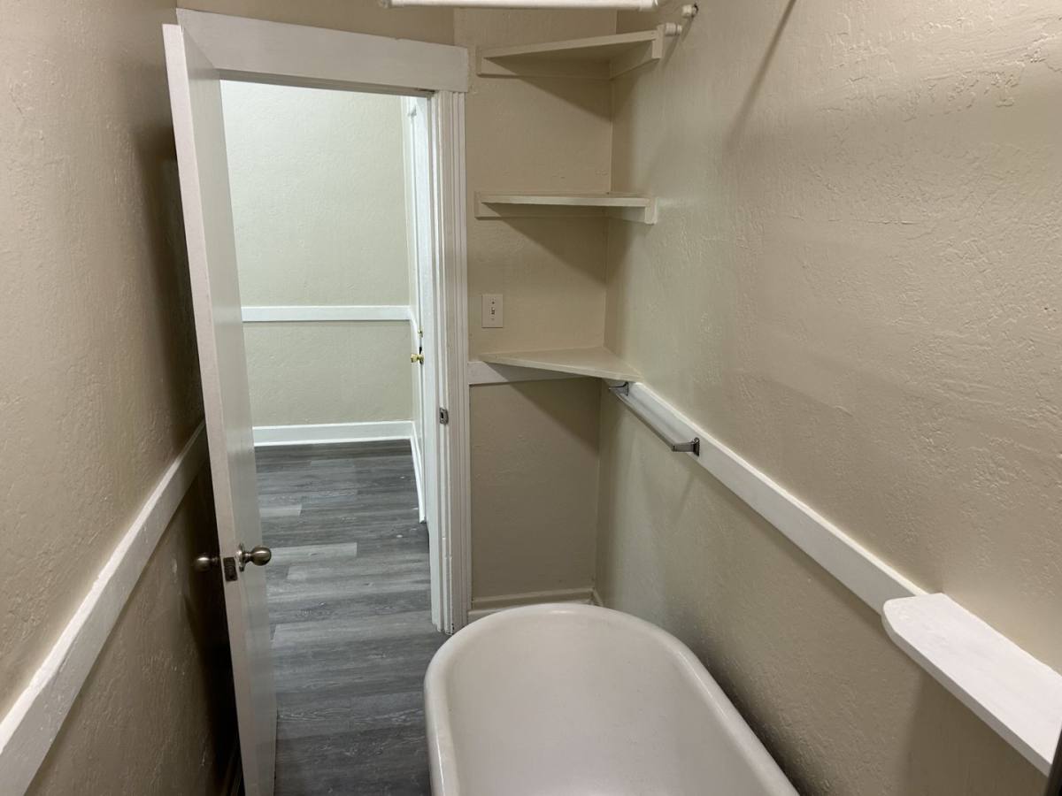Apartment for rent at 1014 Napa St, Vallejo, CA 94590