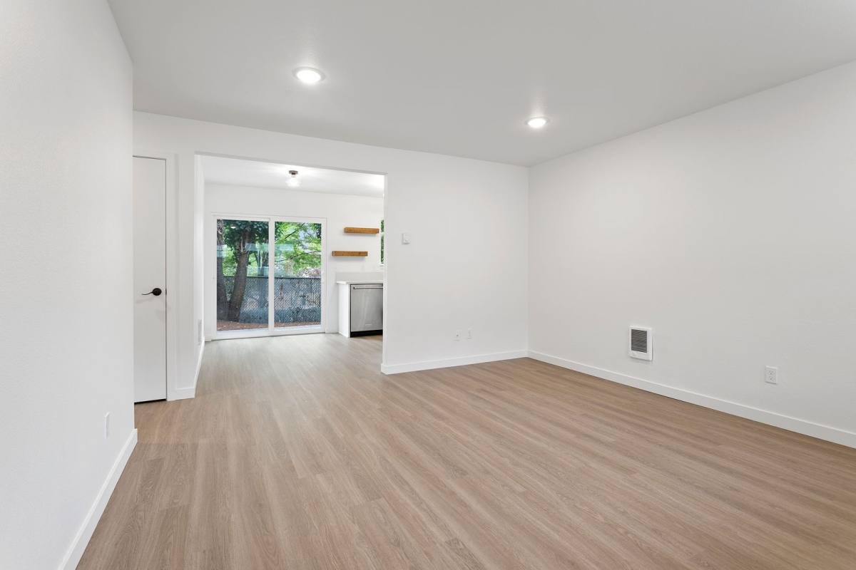 Townhouse for rent at 3240 SE 90th Place, Portland, OR 97266