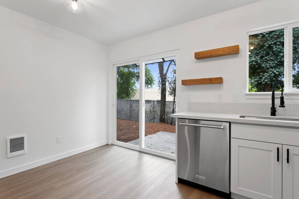 Townhouse for rent at 3240 SE 90th Place, Portland, OR 97266