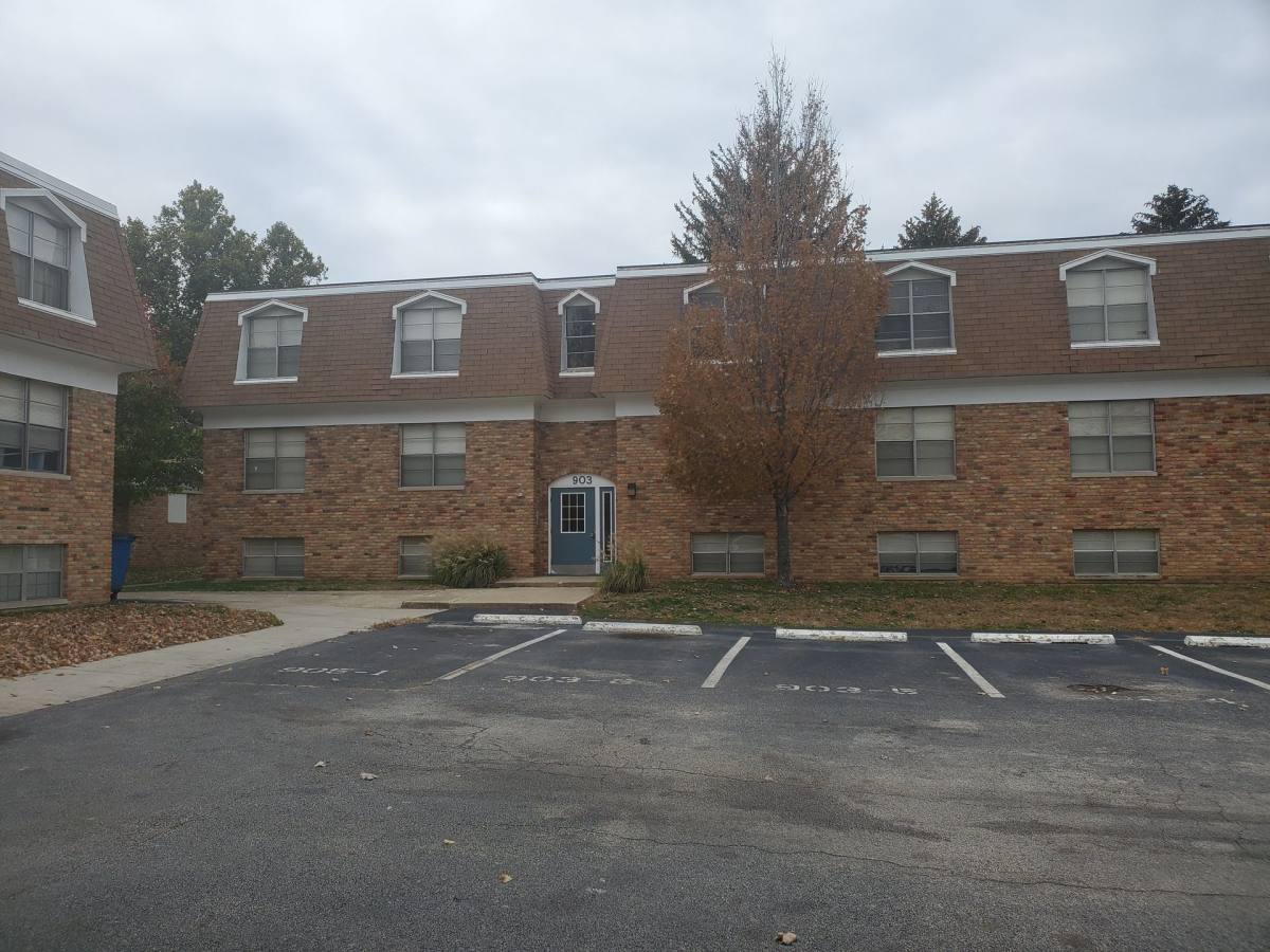 Apartment for rent at 909-911 S Mattis Ave, Champaign, IL 61821