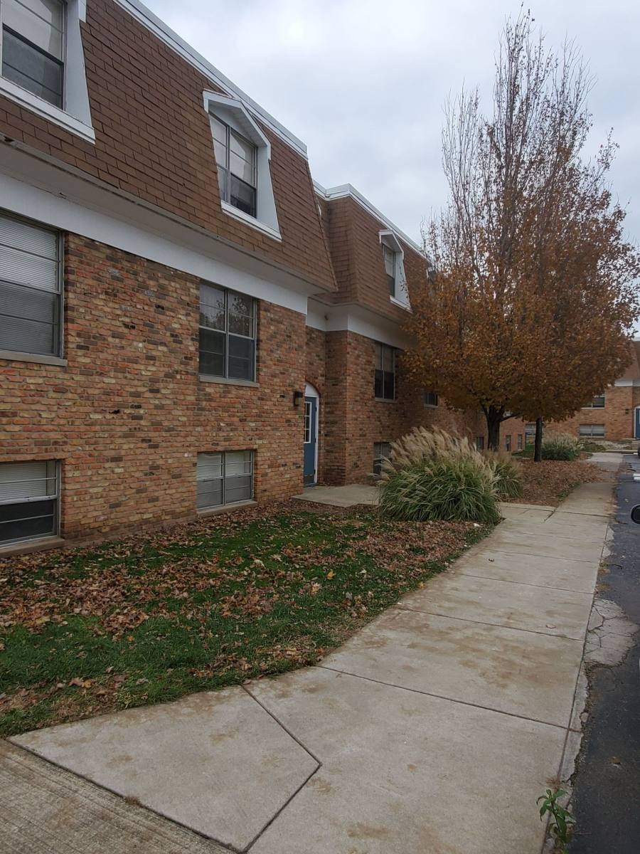 Apartment for rent at 909-911 S Mattis Ave, Champaign, IL 61821