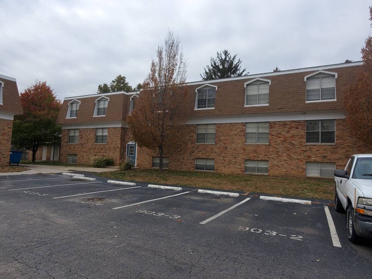 Apartment for rent at 909-911 S Mattis Ave, Champaign, IL 61821