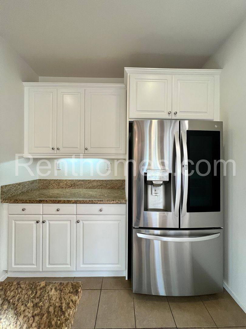 House for rent at 21654 Saddle Bred Lane, Escondido, CA 92029
