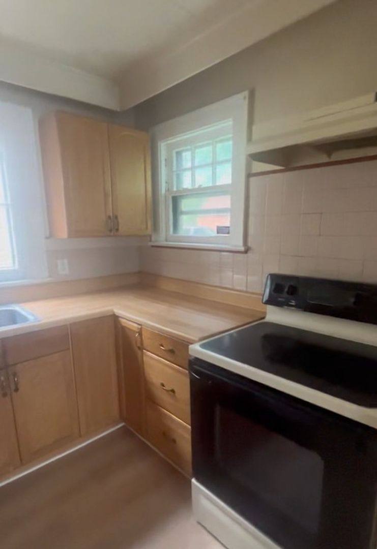 Apartment for rent at 99 Cummings St, Rochester, NY 14609