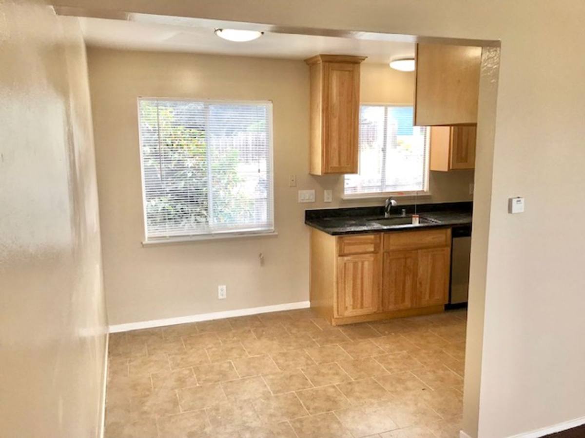 Apartment for rent at 5730 Bayview Ave, Richmond, CA 94804