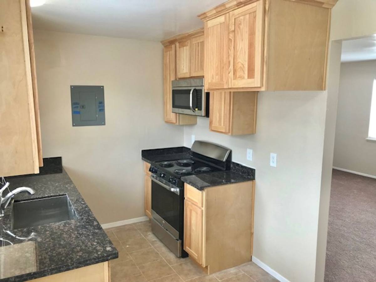 Apartment for rent at 5730 Bayview Ave, Richmond, CA 94804