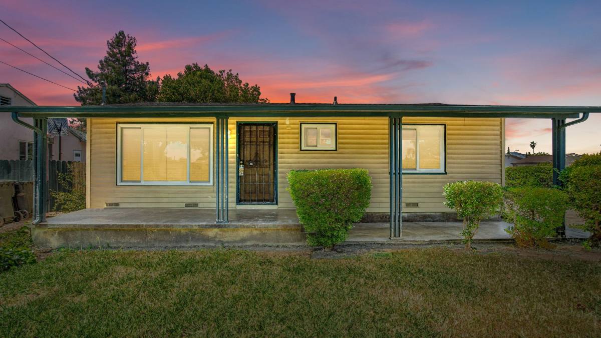 House for rent at 423 Hamilton Dr, Fairfield, CA 94533
