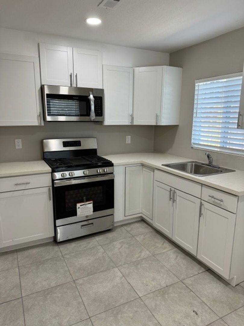 Apartment for rent at 18 Anderson Ave, Winters, CA 95694