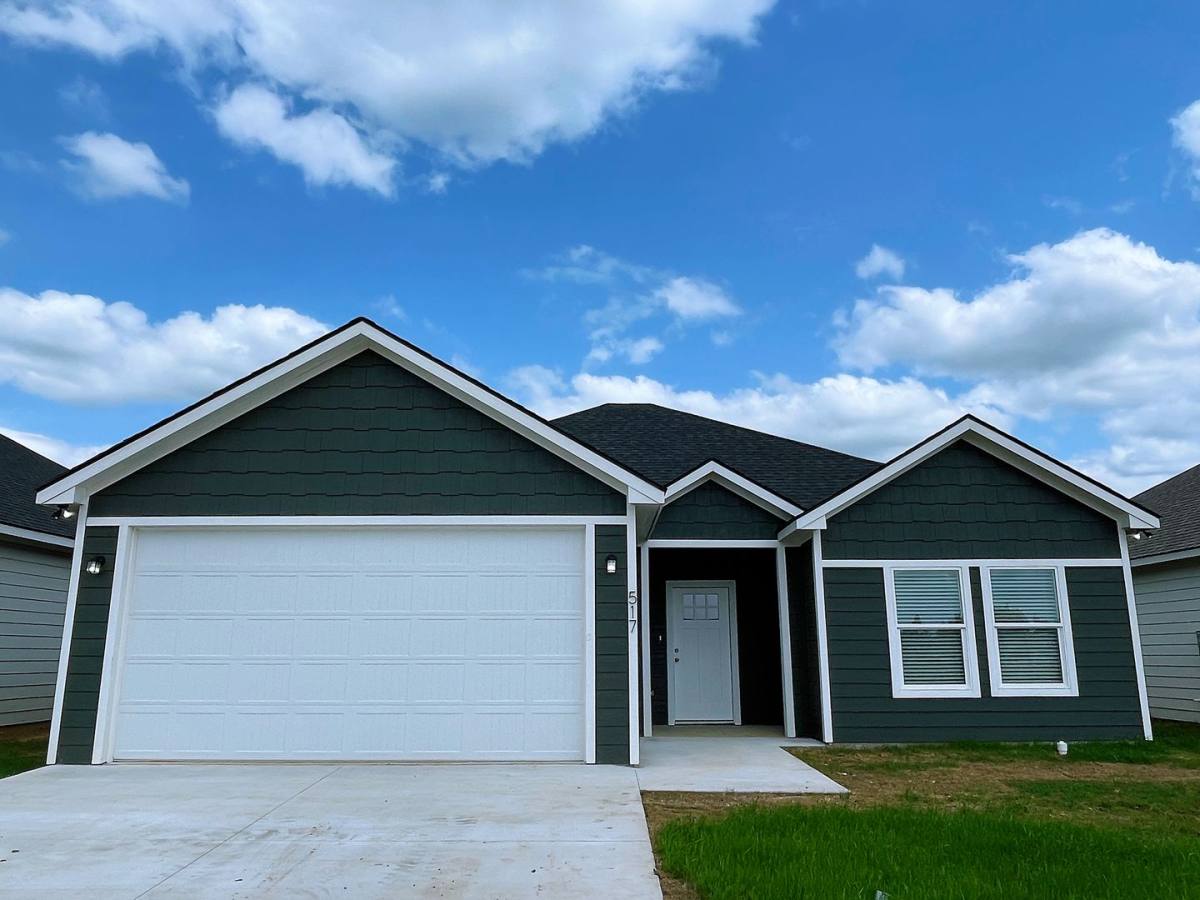 House for rent at 407 Worth Ave, Durant, OK 74701