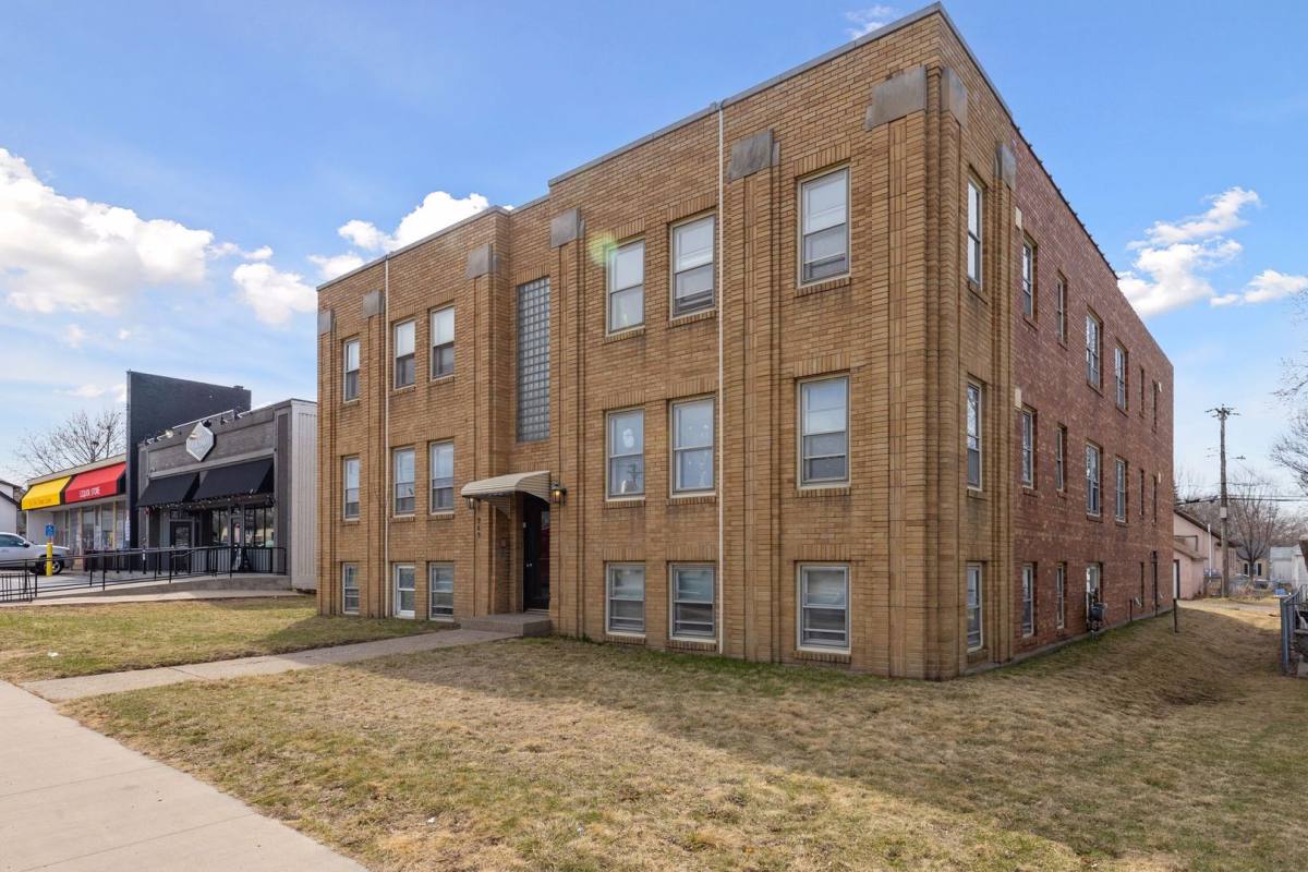 Apartment for rent at 969 Smith Ave S, Saint Paul, MN 55118