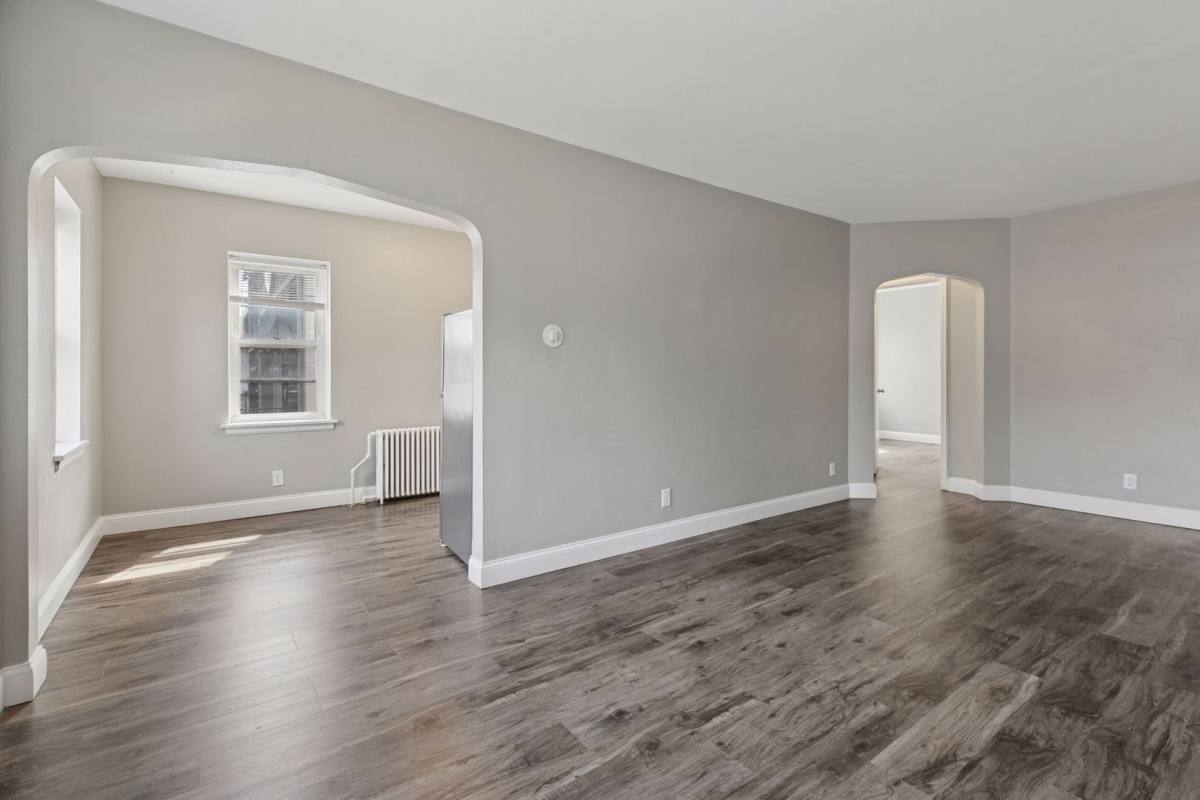 Apartment for rent at 969 Smith Ave S, Saint Paul, MN 55118