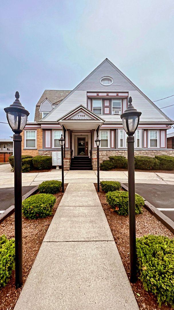 Apartment for rent at 1704 Broad St, Providence, RI 02905