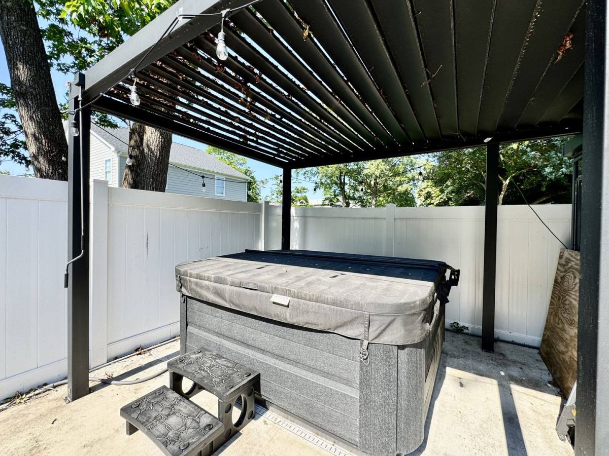 Townhouse for rent at 1509 Cypress Ave, Virginia Beach, VA 23451