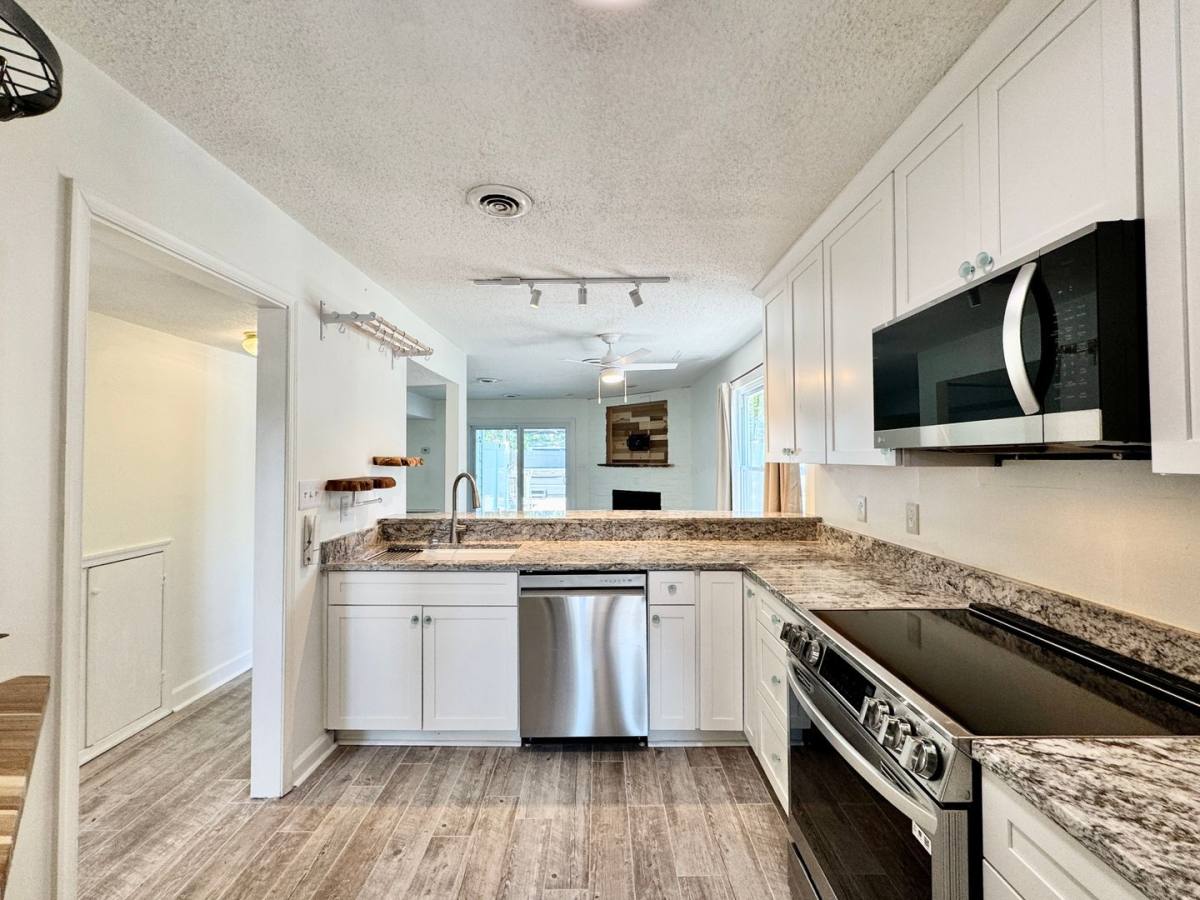 Townhouse for rent at 1509 Cypress Ave, Virginia Beach, VA 23451