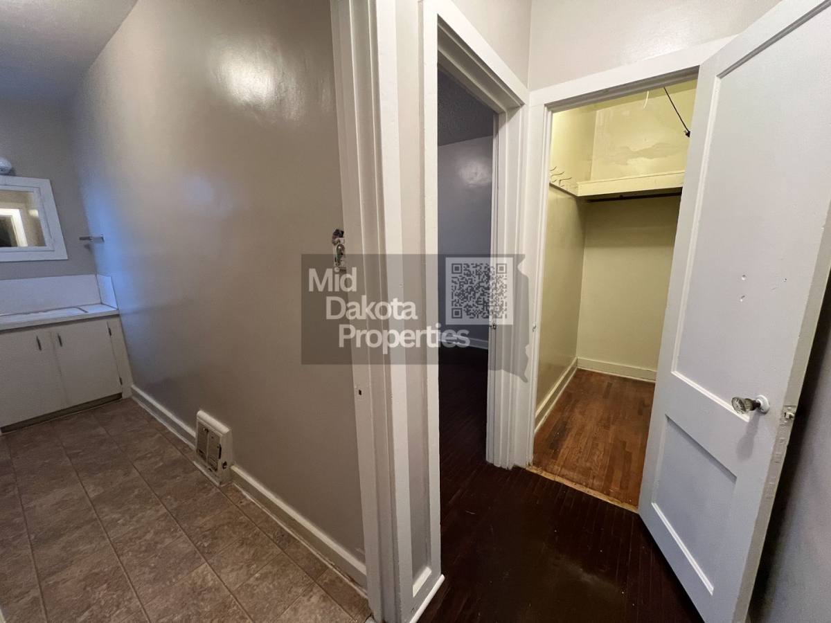 House for rent at 523 W 2nd Ave, Mitchell, SD 57301