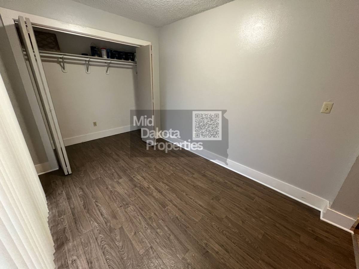 House for rent at 523 W 2nd Ave, Mitchell, SD 57301