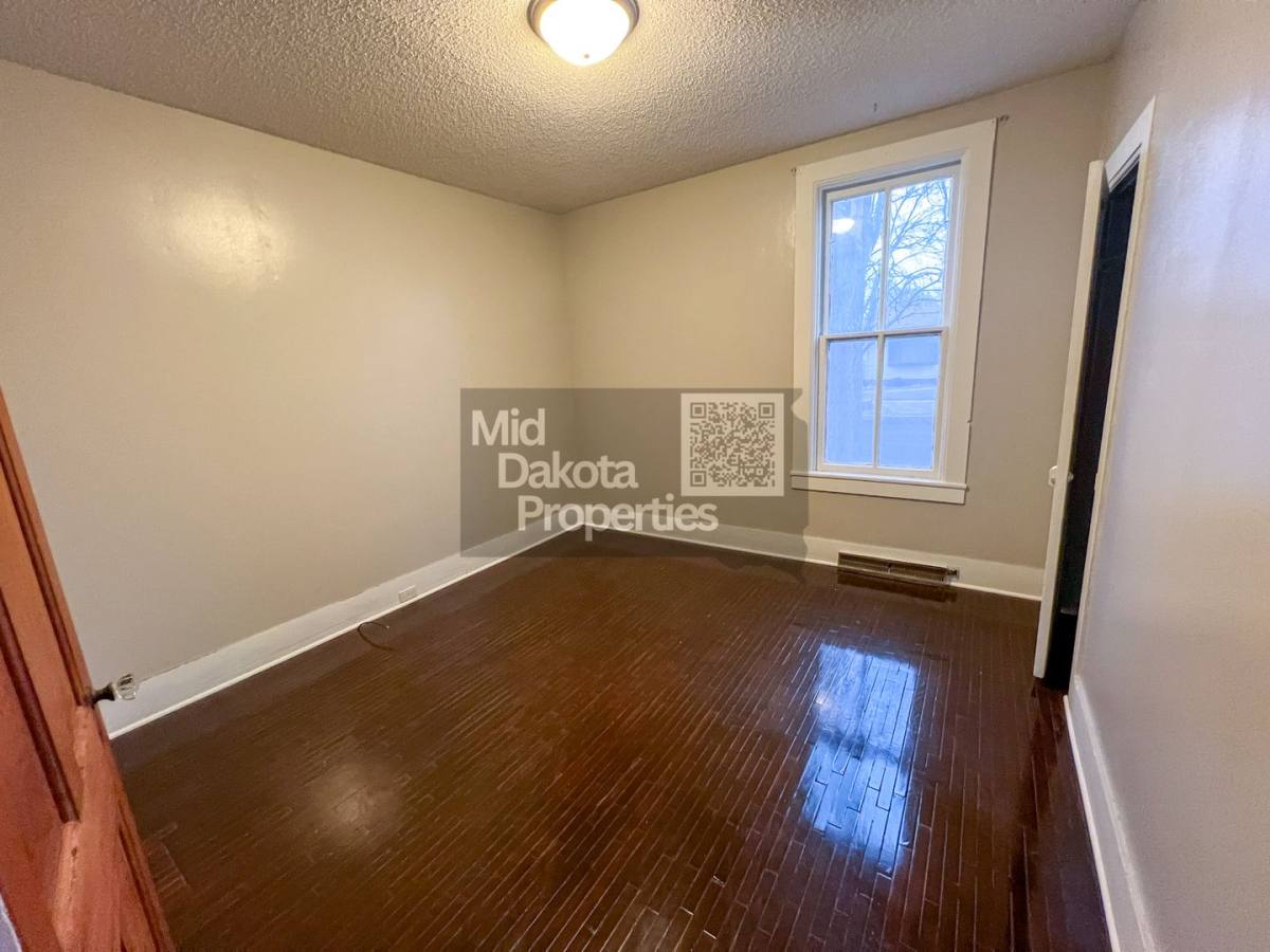 House for rent at 523 W 2nd Ave, Mitchell, SD 57301