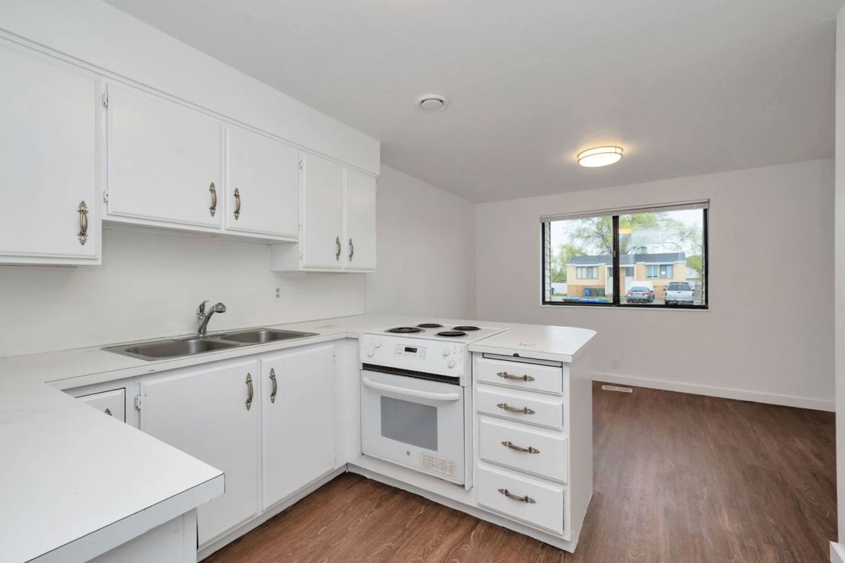Apartment for rent at 5643 W 3980 S, West Valley City, UT 84128